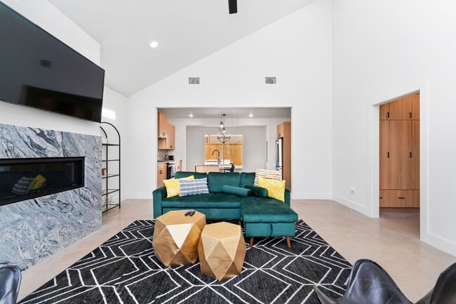 Building Photo - Pre-Leasing Fall of 2026!! Luxury Homes!!