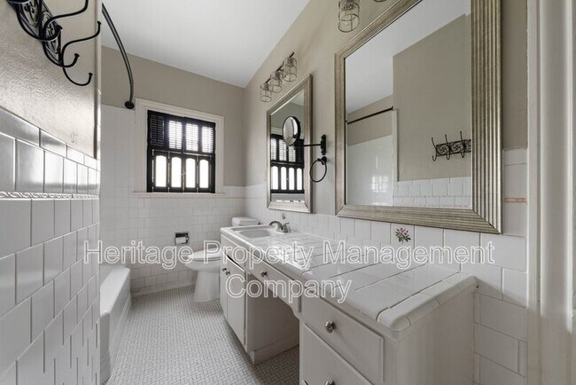 Building Photo - 109 E Norwood Ct