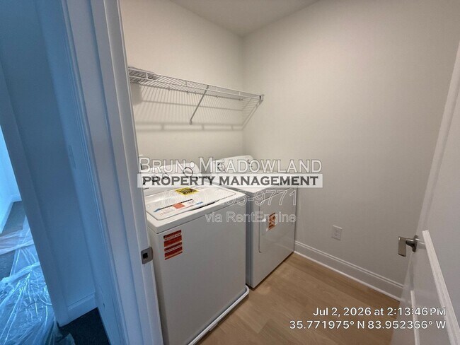 Building Photo - 1725 Bennett Vlg Dr