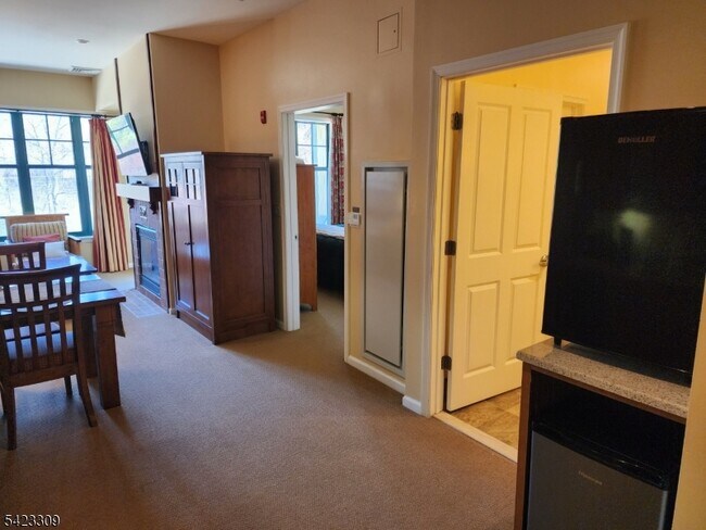 Building Photo - 200 NJ-94