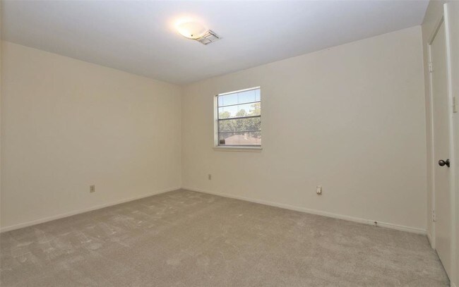 Building Photo - 10615 Windriver Dr