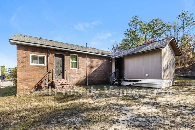 Building Photo - 2828 Lumpkin Rd