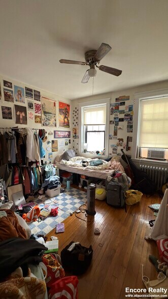 Building Photo - 58 Queensberry St