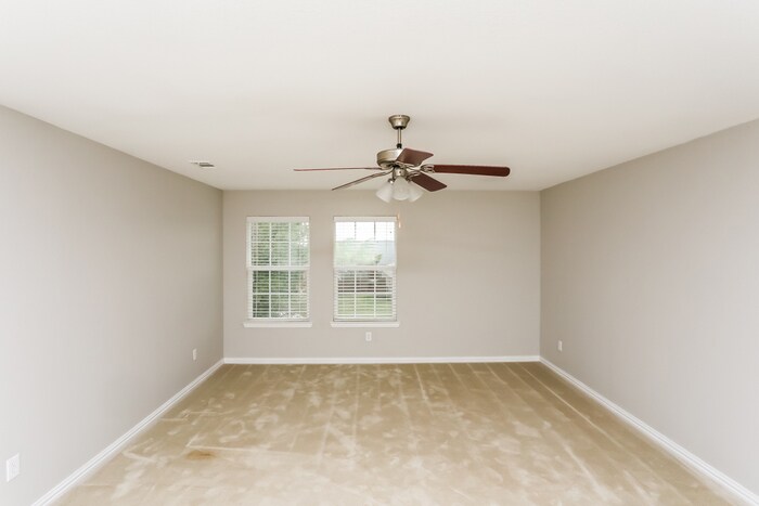 Building Photo - 3009 Flowering Springs Dr