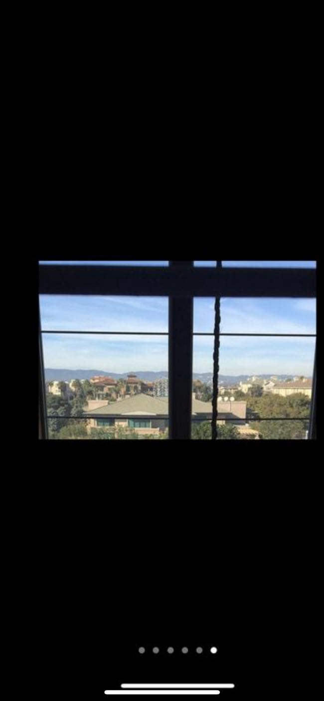 Building Photo - 7100 Playa Vista Dr