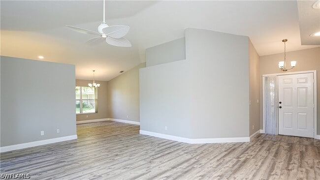 Building Photo - 402 Emerald Bay Cir