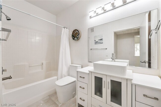 Building Photo - 2615 W Gary Ave