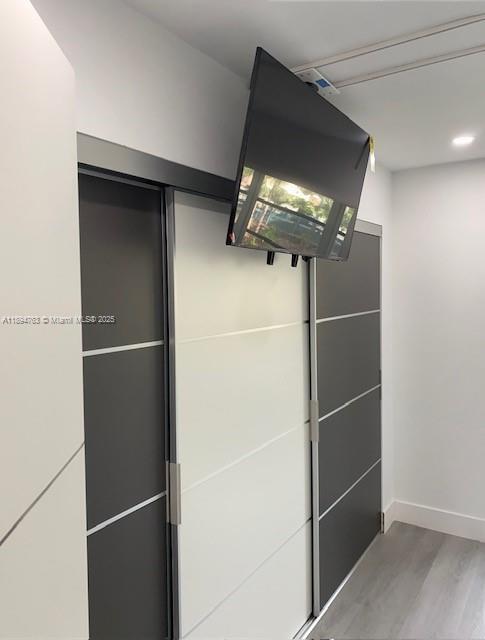 Building Photo - 271 Durham E