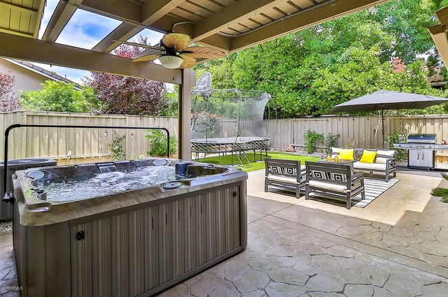 Building Photo - GORGEOUS REMODELED HOME WALKING DISTANCE TO WESTLAKE ELEMENTARY COMING TO THE MARKET SOON!