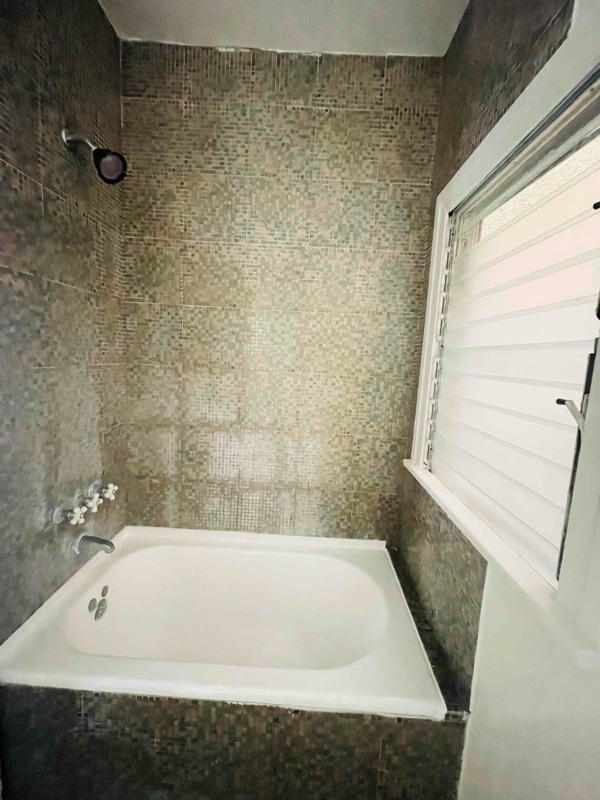 Building Photo - 240 S Reeves Dr