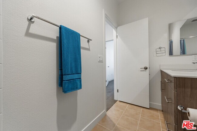 Building Photo - 9942 Artesia Blvd