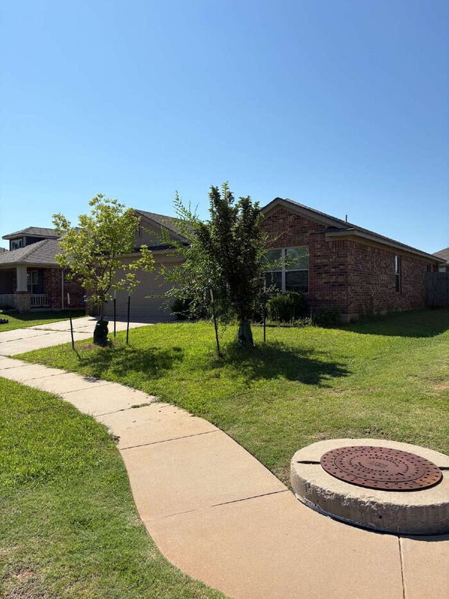 Building Photo - Charming 3-Bedroom Home in Norman - Availa...