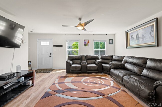 Building Photo - 21012 Baileys Grove Dr