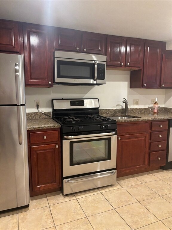 Building Photo - 146 Willow St