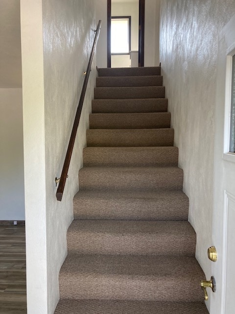 Stairs to bath and bedrooms - 5210 Walnut Valley Dr