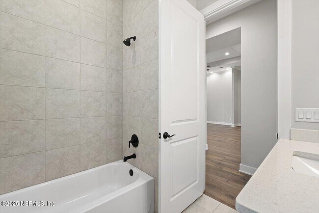 Building Photo - 141 Topside Dr.