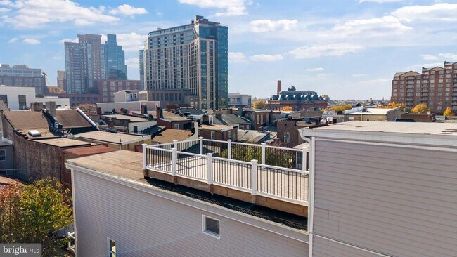 Building Photo - 919 Stiles St