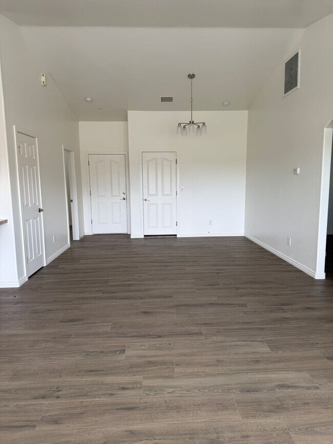 Building Photo - 3866 E Teri Ct