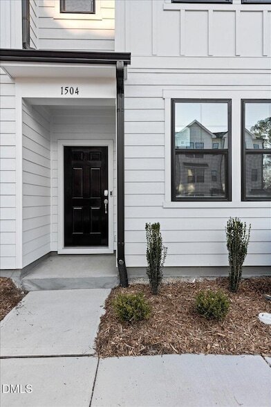 Building Photo - 1504 Crescent Townes Wy