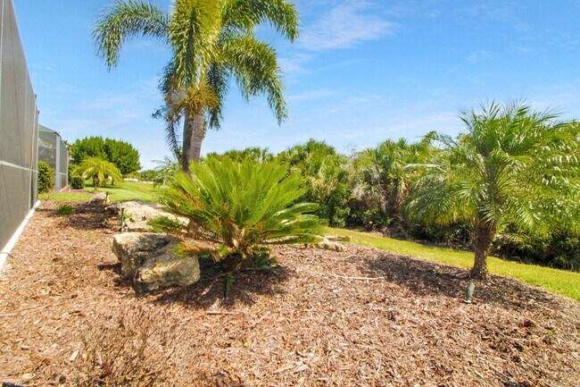 Building Photo - Sarasota National Annual Pool Home for Rent