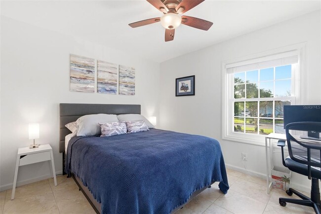 Building Photo - 5174 Beach Dr SE