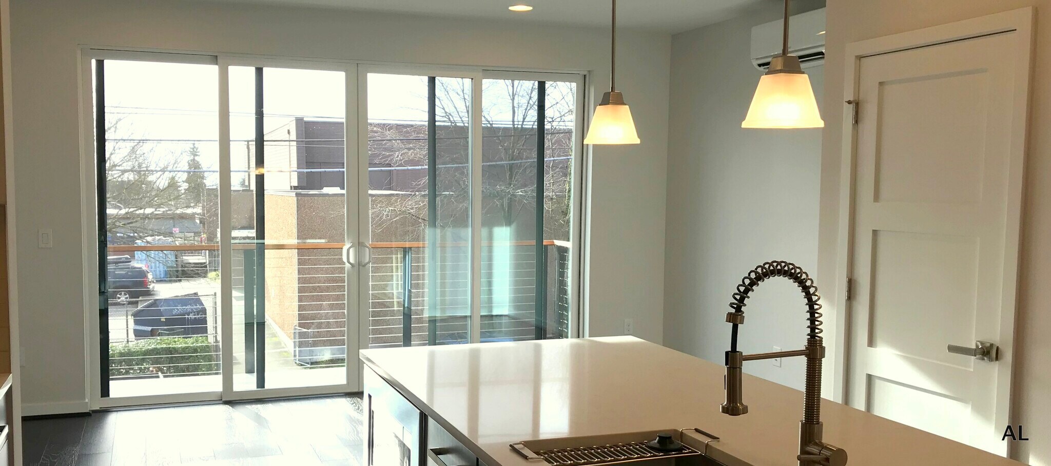 Building Photo - 3300 NE 65th St