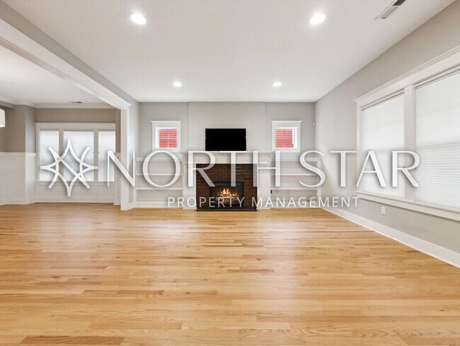 Building Photo - Exceptional Custom Home with Fully Appointed ADU in Prime John’s Landing Location