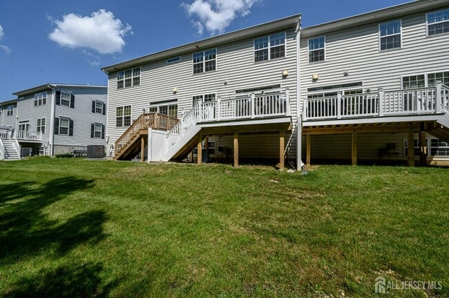 Building Photo - 47 Nelson Dr