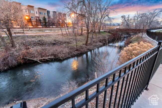 Building Photo - 4186 S Main St