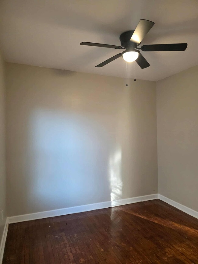 Building Photo - 7541 S Evans Ave