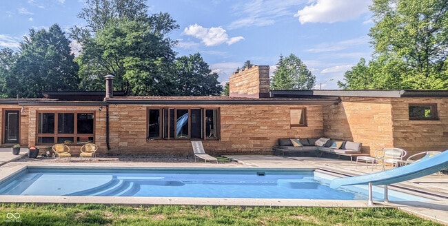 Building Photo - 111 McClellan Rd