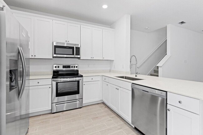 Building Photo - 698 NW 126th Terrace