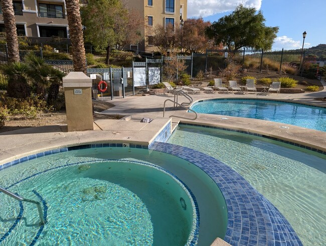 Building Photo - Lakefront Resort Living with Stunning Views in Lake Las Vegas!