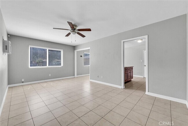 Building Photo - 9323 Sage Ave