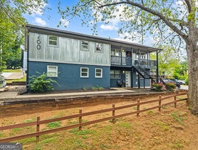 Building Photo - 230 China St