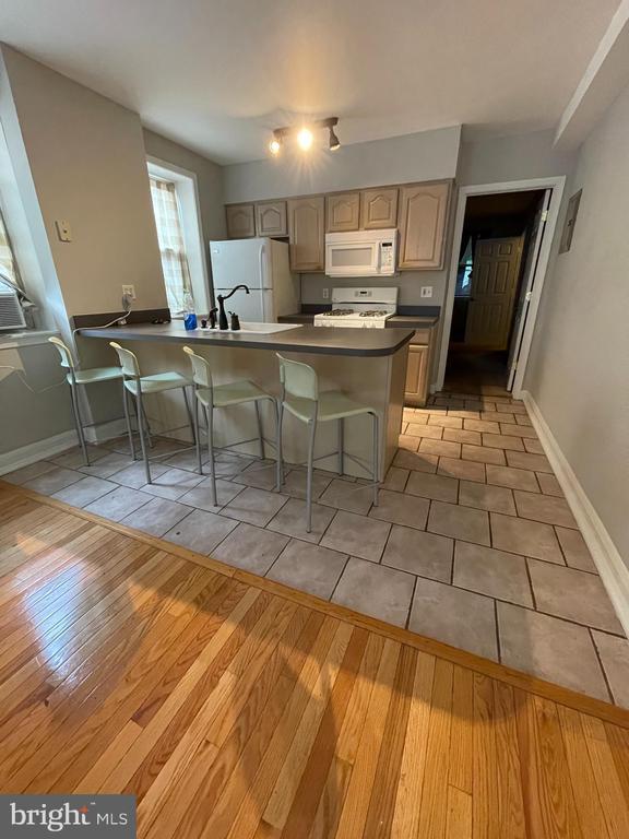 Building Photo - 804 N Calvert St