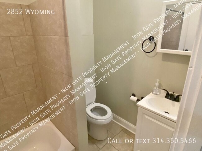 Building Photo - 2852 Wyoming-
