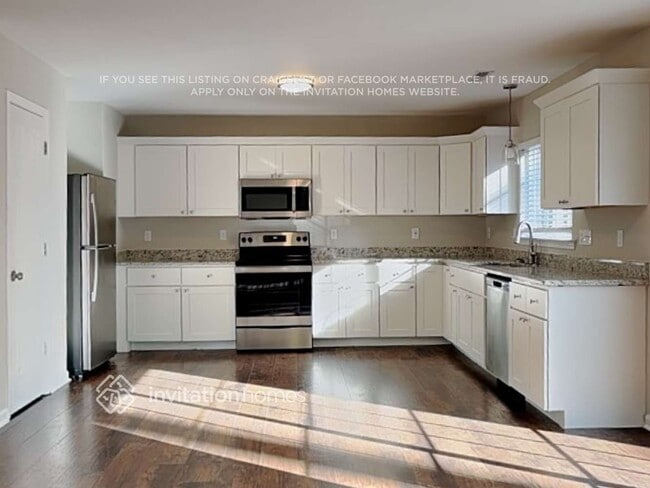 Building Photo - 347 Ashdale Dr