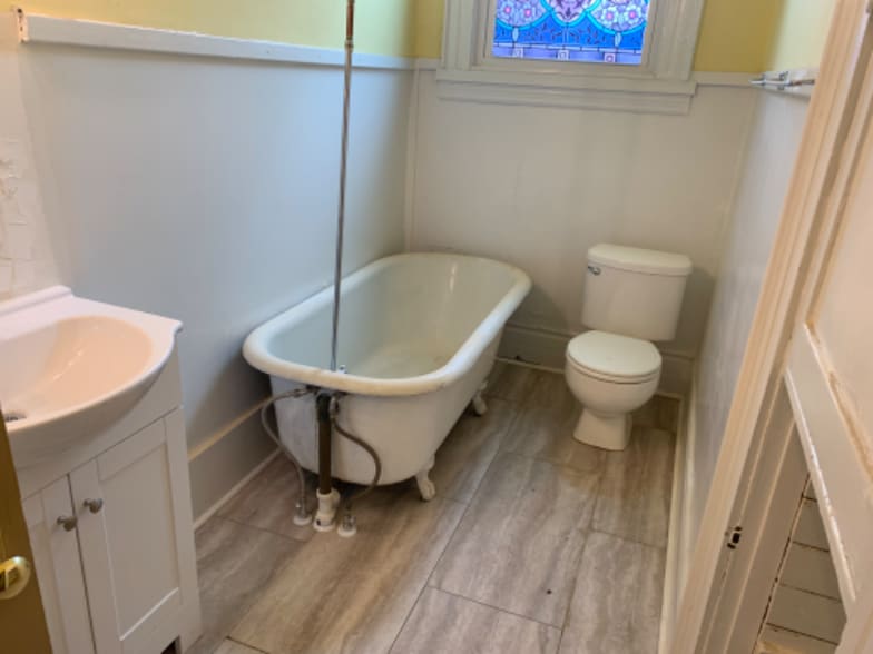 Building Photo - 322 N Maney Ave