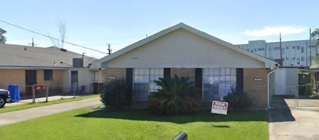 Building Photo - Gervais St