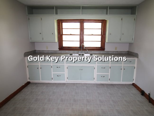 Building Photo - NORTH ANDERSON 3 BR 1 BA Brick Ranch with Central Air and Garage (NO SECTION 8)