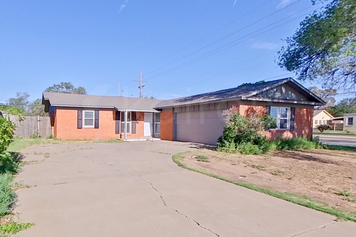 Building Photo - 3400 Teckla Blvd