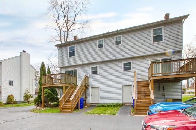 Building Photo - 12 Clancy Rd