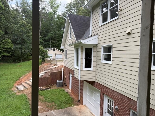 Building Photo - 12265 King Cir