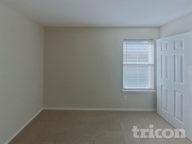 Building Photo - 10300 Animas Ct