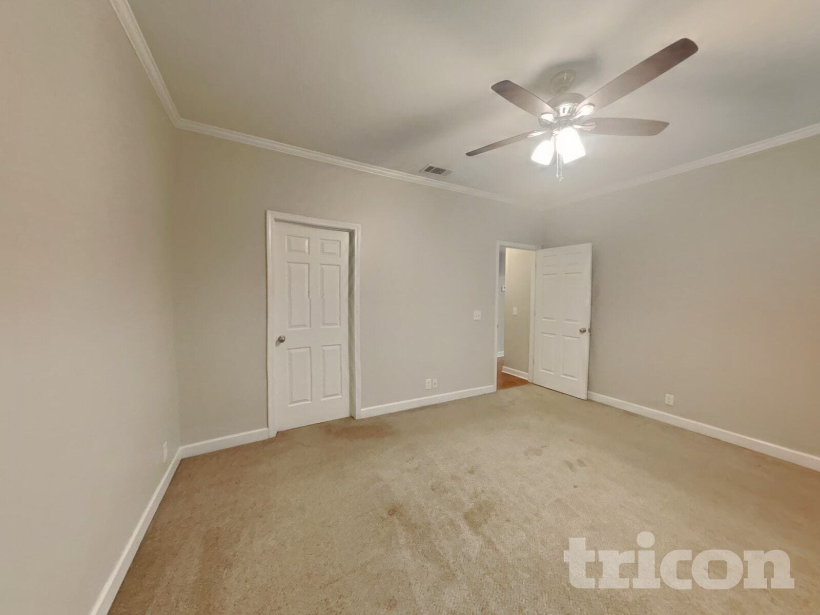 Building Photo - 217 Titans Cir