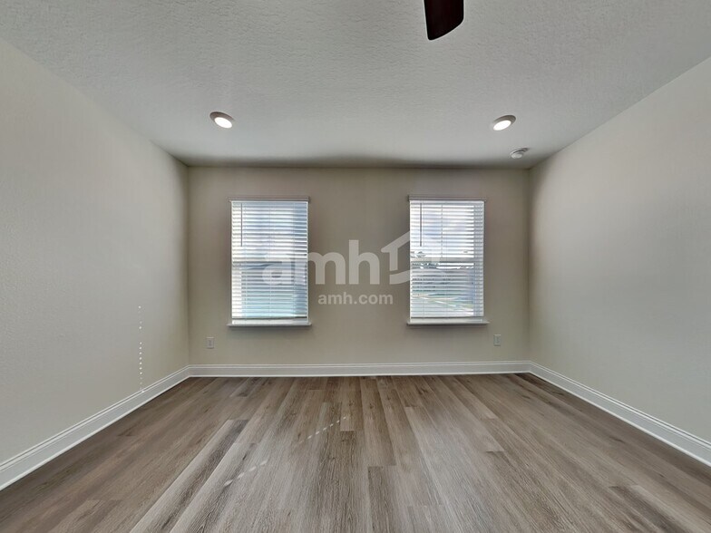 Building Photo - 2632 Sunrise Lndg Lp