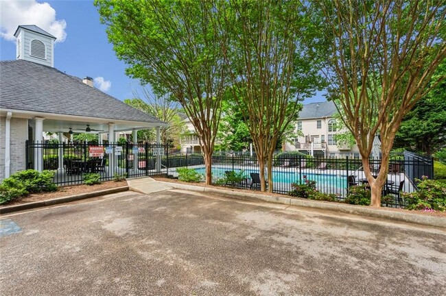 Building Photo - 3504 Ivy Manor Rd SE