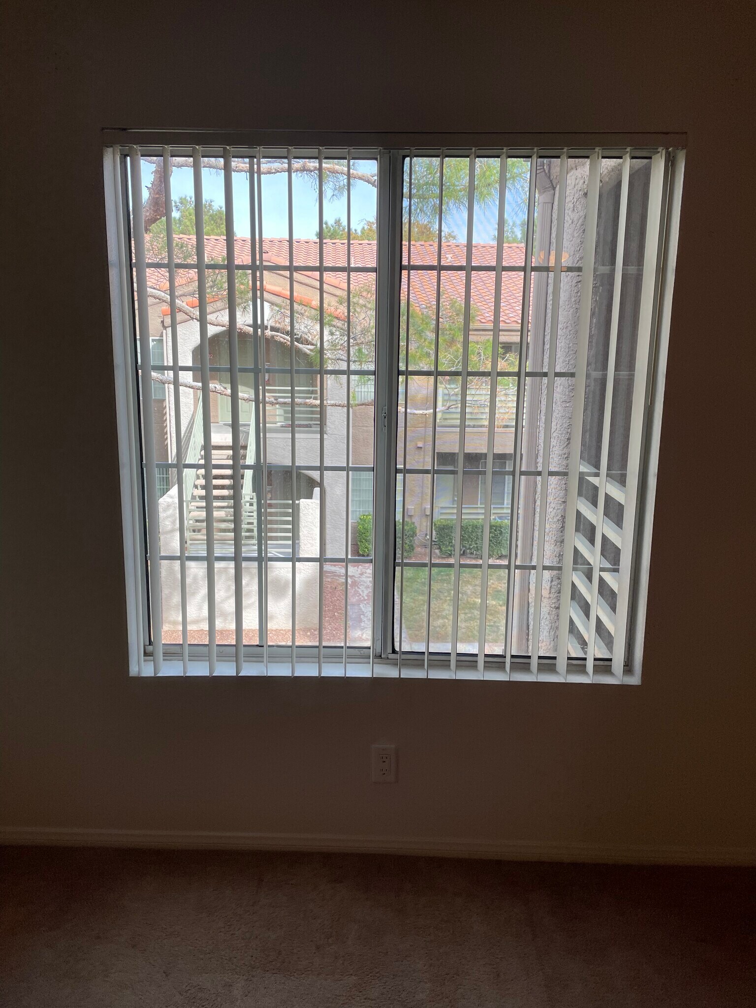 Building Photo - 2111 Sealion Dr