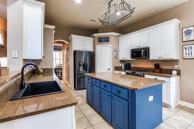 Building Photo - 3226 Appleblossom Dr